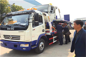 平果汽车道路救援拖车价格